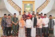 Bupati Bengkalis Kasmarni Foto Bersama Para Santriwati Penghafal Qur’an 