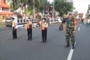 Anggota Kodim 0808/Blitar, Laksanakan Pengamanan Salat Idul Fitri 1445 H