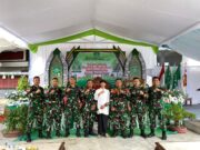 Kontribusi Kemanusiaan, Prajurit Mako Satgas Yonkav 6/Naga Karimata Melaksanakan Donor Dan Sunat Gratis