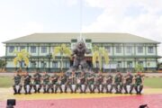 Kasum TNI Bersama Pangdam Tanjungpura Periksa Kesiapan Akhir Satgas Yonkav 12/BC