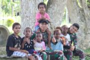 Jalin Hubungan Persaudaraan, Satgas Yonif 122/TS Laksanakan Anjangsana Dan Gelar Pelayanan Kesehatan Gratis di Papua