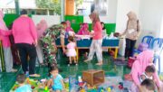 Cegah Stunting, Babinsa Koramil 0808/12 Wlingi Menggelar Aksi Posyandu