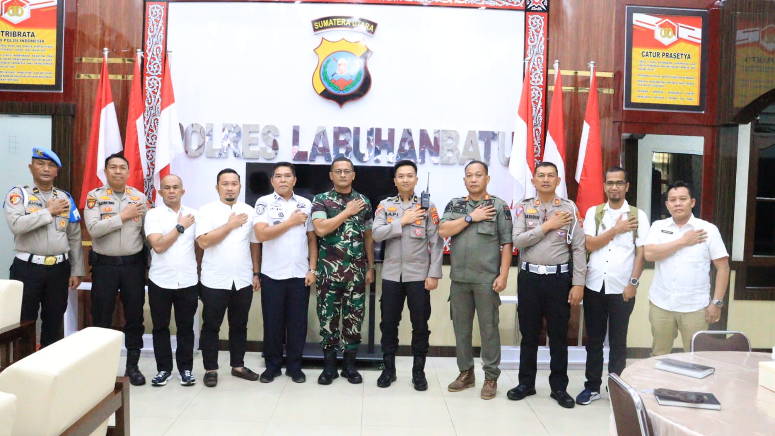 Kabag Ops Pimpin Rapat Koordinasi Tertibkan Spanduk, Baleho, Papan Reklame, dan Lahan Parkir di Kabupaten Labuhanbatu