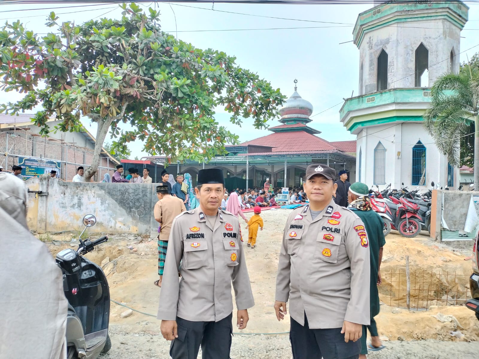 Pastikan Aman dan Kondusif, Polsek Tualang Laksanakan Pam Sholat Idul Adha 1445H di Beberapa Titik Kecamatan