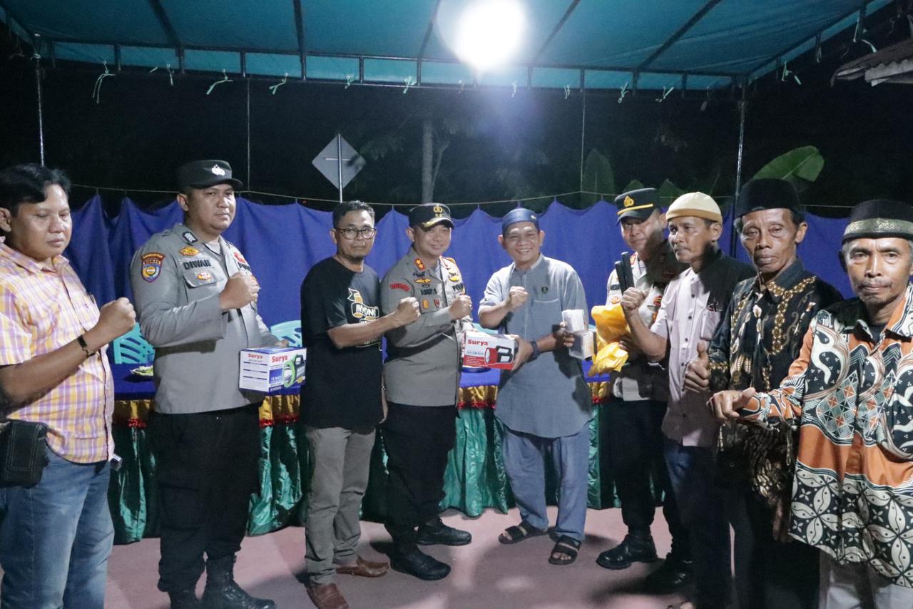 Patroli KRYD, Kapolres Siak Cek Poskambling dan Sambangi Warga Tualang