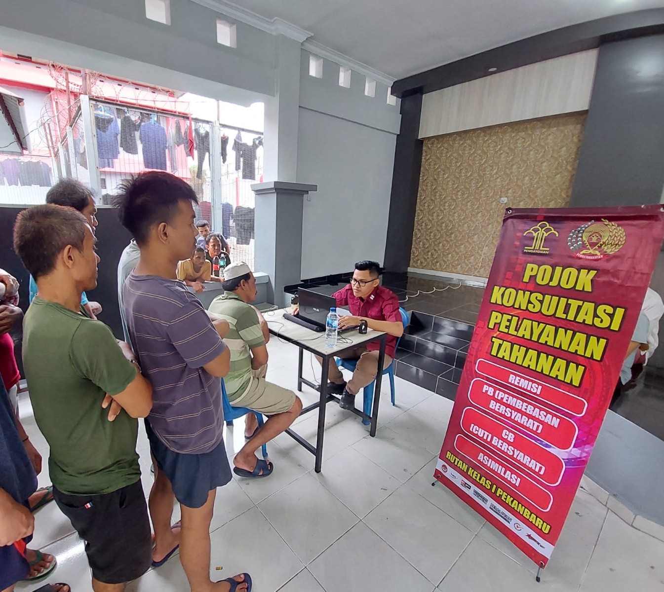 Tingkatkan Pelayanan Tahanan Pada Warga Binaan, Rutan Pekanbaru Adakan Program Pojok Konsultasi Pelayanan Tahanan