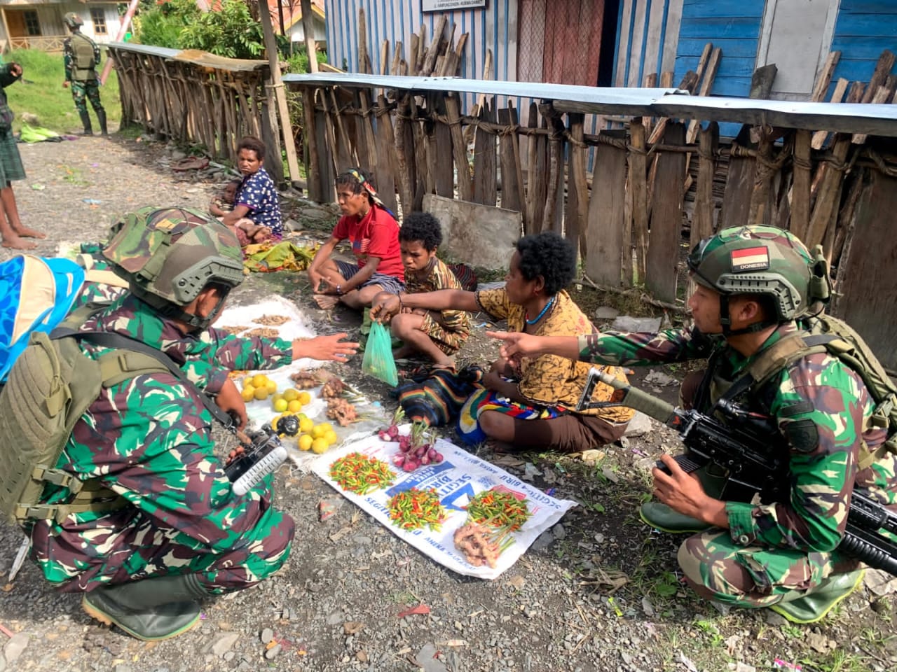 Dengan Rosita, Buktikan Komitmen Satgas 323 Buaya Putih Sejahterakan Masyarakat Papua