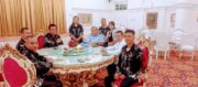 Pj Gubri SF Hariyanto Jamu Pendeta Setyo Wiyono dan Jemaat GPdI Mawar Sharon