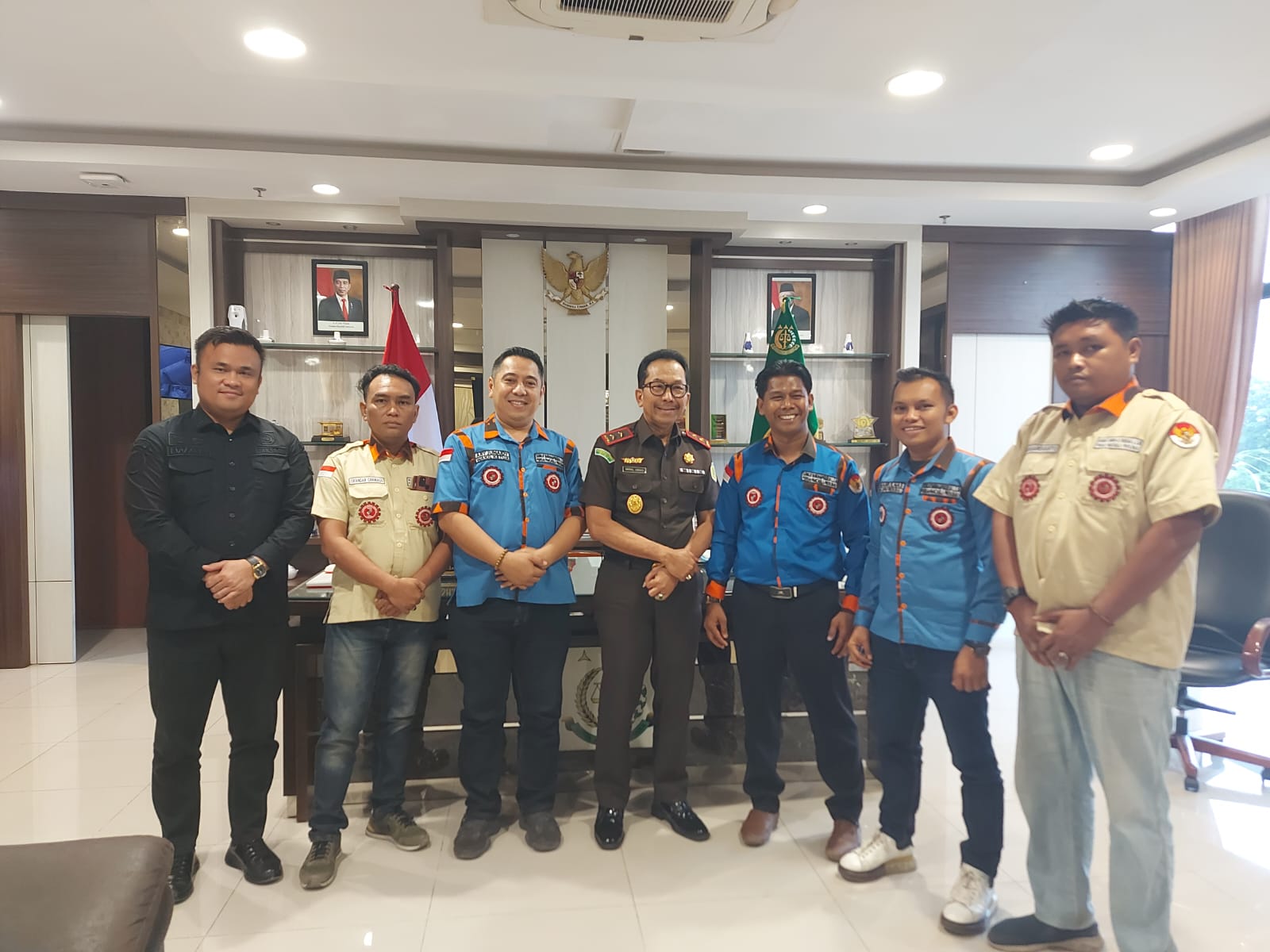 Audiensi DPW Serikat Buruh Perisai Pancasila dengan Kajati Riau