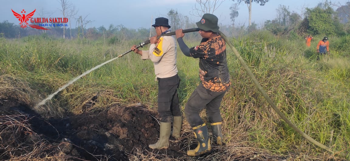 Satgas Karhutla Siak Hulu memasuki hari ke 5 Berjibaku Padamkan dan Pendinginan kebakaran Lahan di Pangkalan Baru