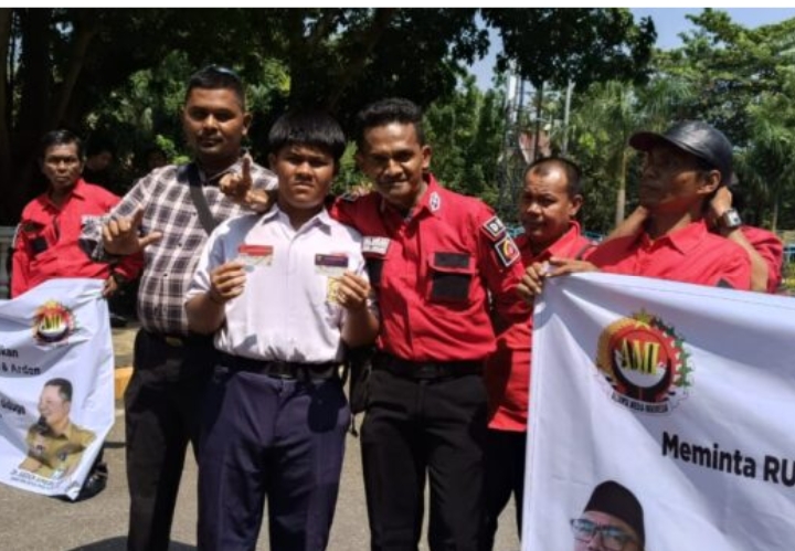 Aksi Demo Copot Arden Carut Marut PPDB 2024-2025 SMA-SMK, AMI Moral Pendidikan Marwah Negeri Lancang Kuning Provinsi Riau