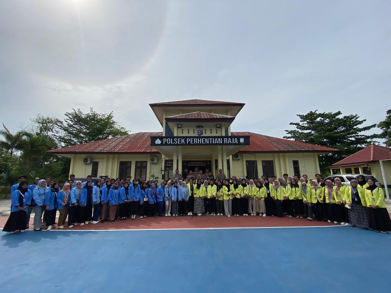 Polsek Perhentian Raja Bersama Mahasiswa/i Kukerta Laksanakan Cooling System