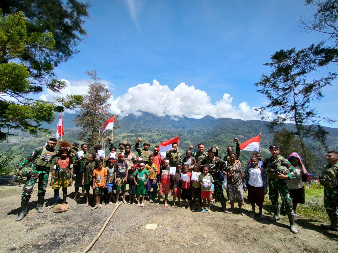 Raut Wajah Ceria dan Bahagia dari Masyarakat Pedalaman Papua Karya Ksatria Buaya Putih