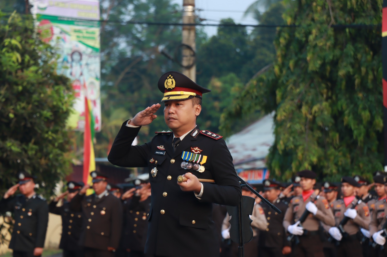 Kapolres Kampar Pimpin Upacara Pengibaran Bendera Merah Putih di HUT RI ke-79