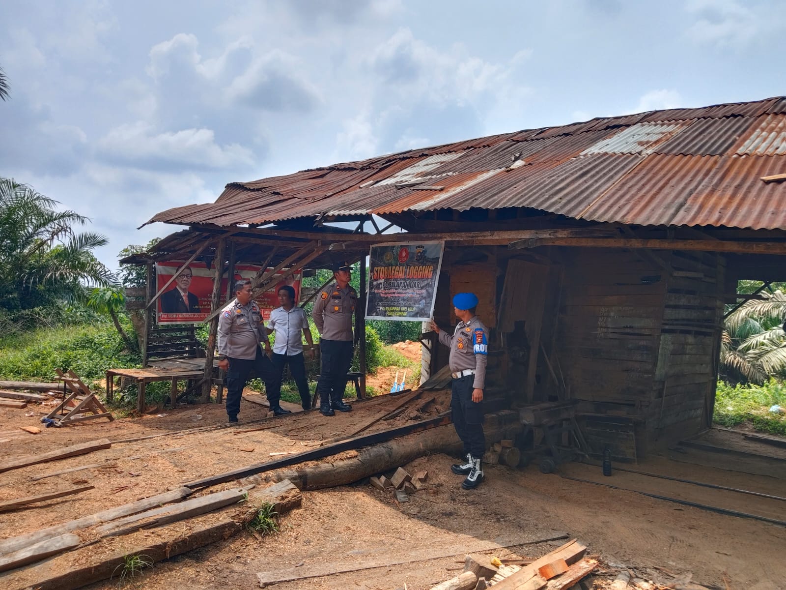 Gerak Cepat, Polsek Kampar Kiri Hilir Langsung Cek Laporan Masyarakat Tentang Maraknya Ilegal Logging 