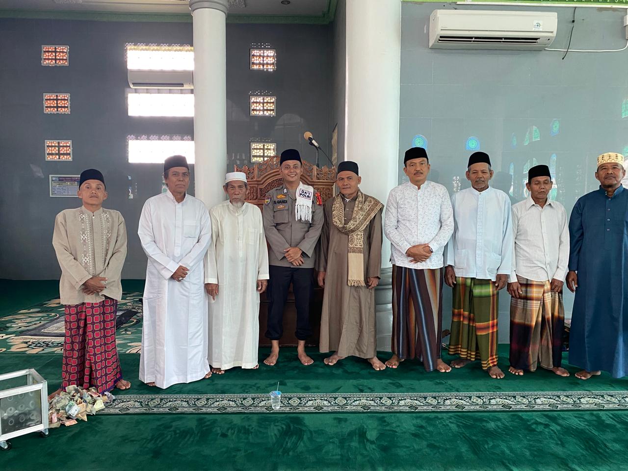 Team Da’i Polri Polres Kuansing Laksanakan Khutbah Jumat Dalam Rangka Cooling System Pilkada 2024