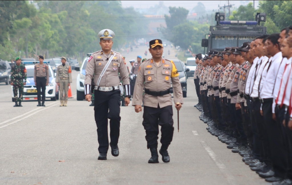 Kapolres Kuansing Pimpin Apel Gelar Pasukan Operasi Mantap Praja Lancang Kuning 2024