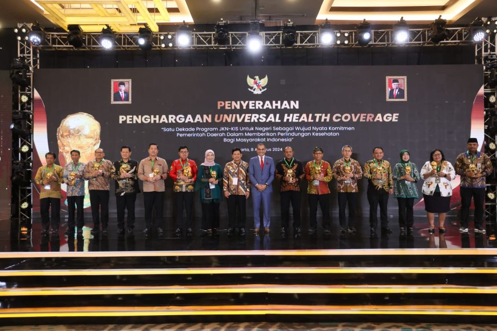 Pemprov Riau Raih Penghargaan UHC Awards 2024