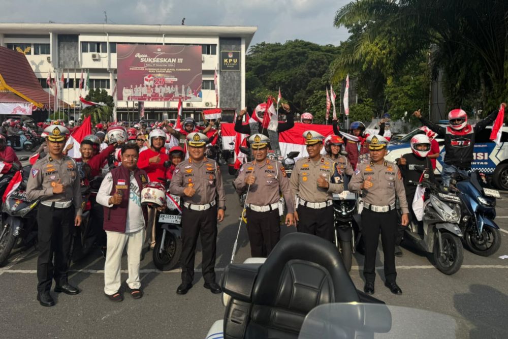 Ribuan Warga Ikuti Pawai Safety Riding