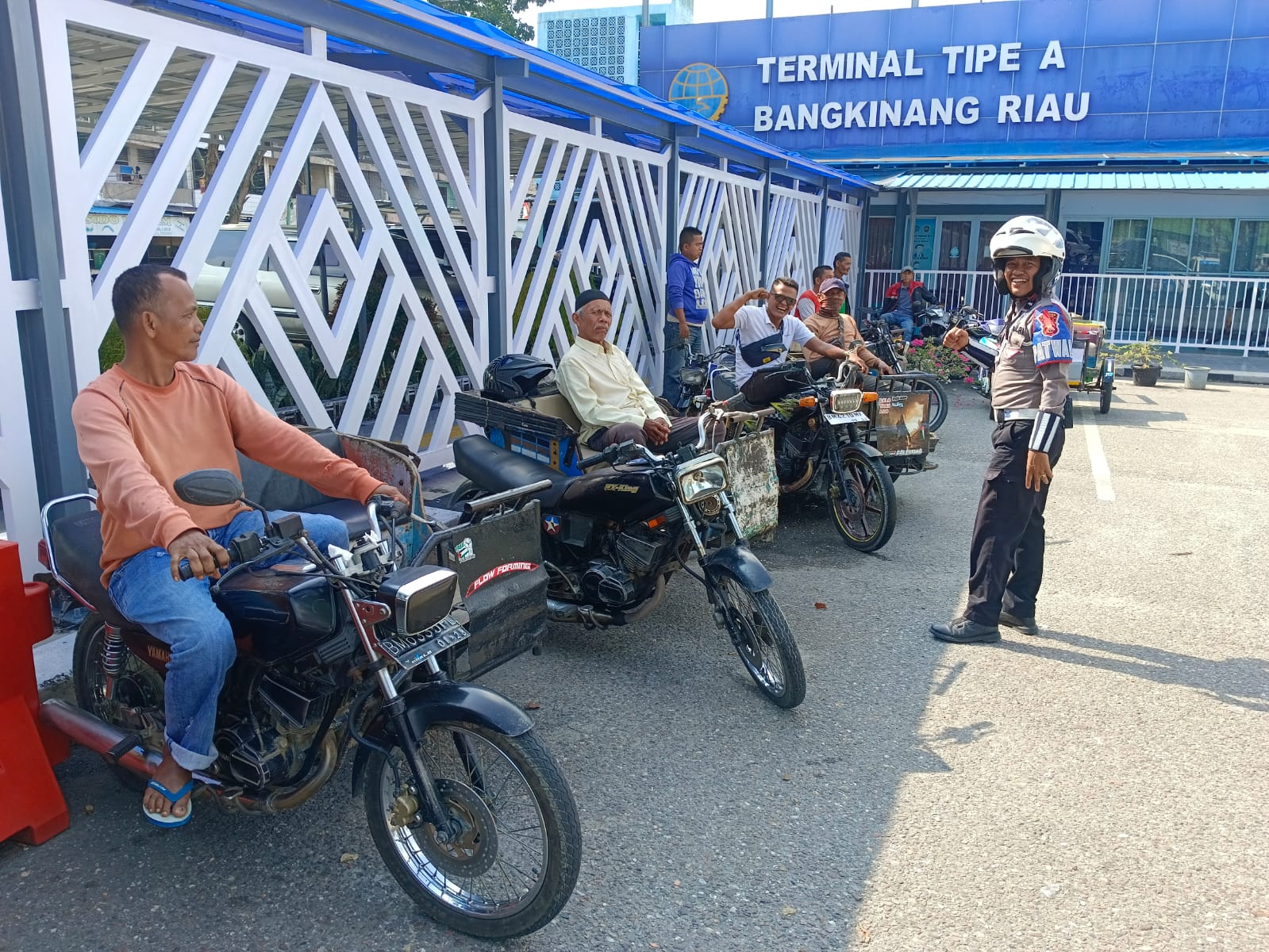 Sasar Pengendara Becak di Terminal, Ini Harapan Kasat Lantas Dalam Pilkada Damai 2024