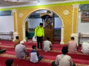 Usai Sholat Berjamaah, Satlantas Cooling System di Masjid Al-Ikhlas