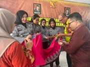KOLABORASI HOTEL ARYADUTA DAN SLB PEMBINA PEKANBARU, WARGA BINAAN LAPAS PEREMPUAN KELAS IIA PEKANBARU DIBEKALI PELATIHAN MEMBATIK