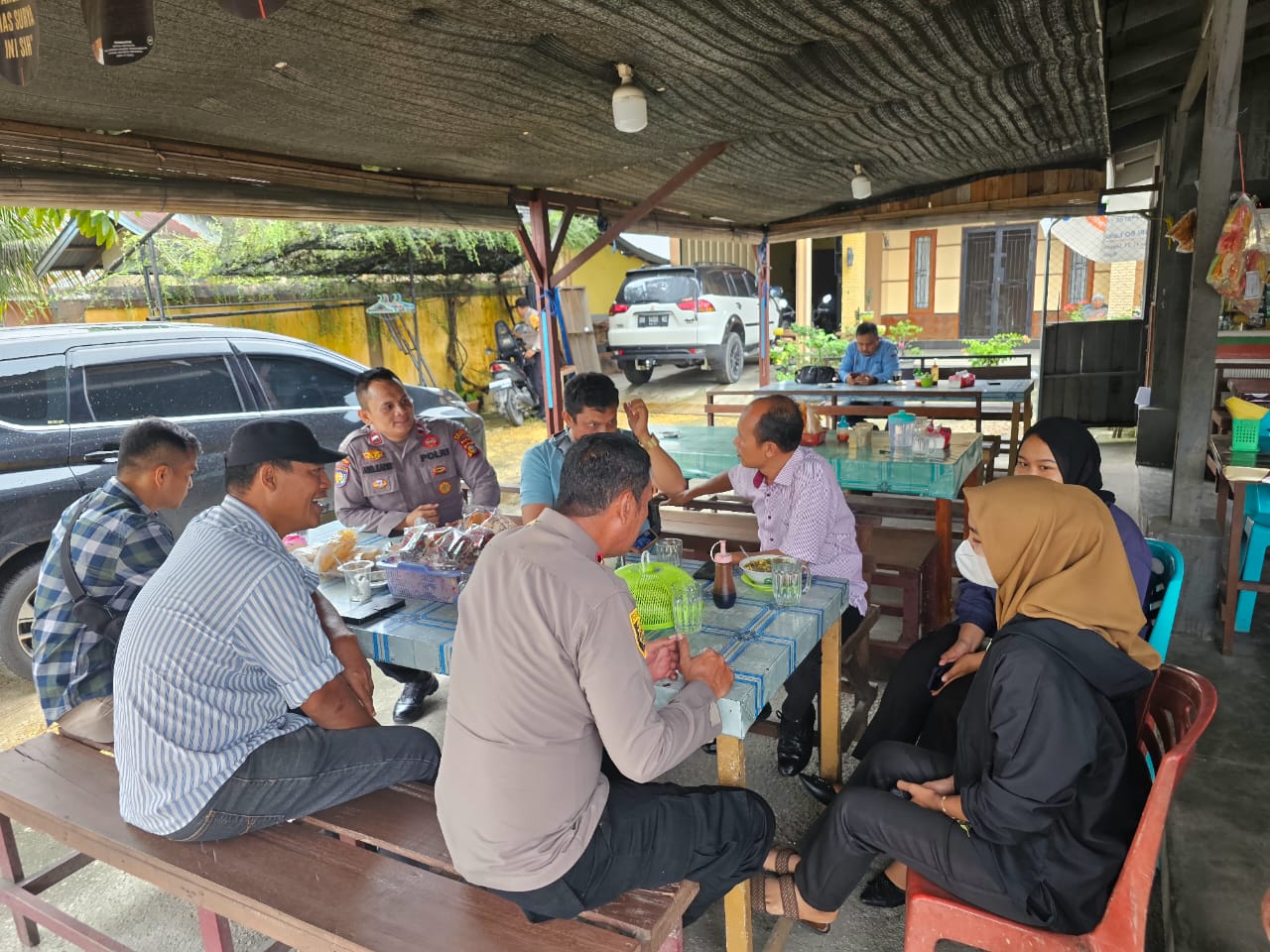 Melalui Bhan Kapolsek Kampar Kiri Hadir di Tengah Masyarakat Laksanakan Cooling System