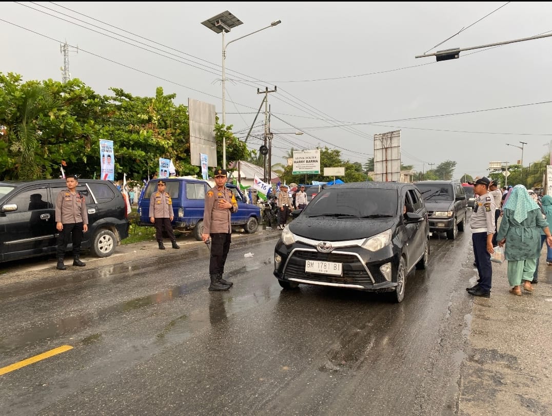 Kapolres Kampar Pimpin Langsung Personel Pengamanan Kampanye Akbar Paslon Urut Empat di Kampa