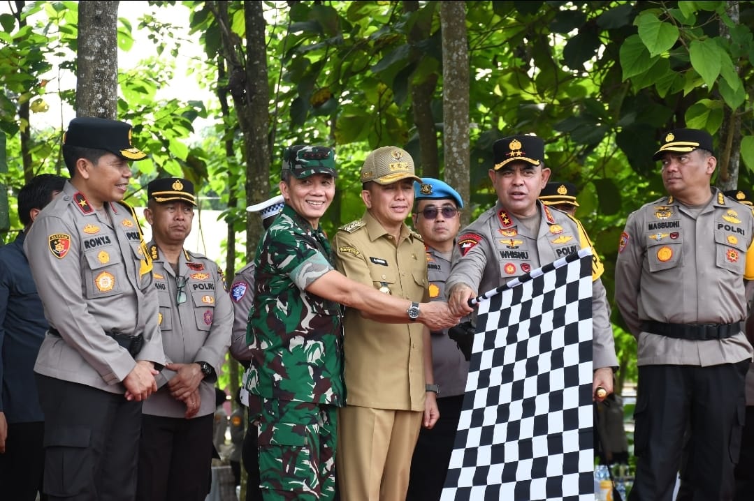 Pangdam I/BB Hadiri Apel Pergeseran Pasukan dalam Rangka PAM TPS Pilkada 2024 di Polda Sumut