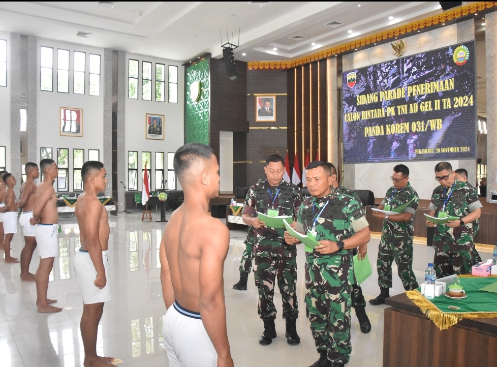 DANREM 031/WB PIMPIN SIDANG PARADE CALON BINTARA PK TNI AD GELOMBANG 2 TA 2024