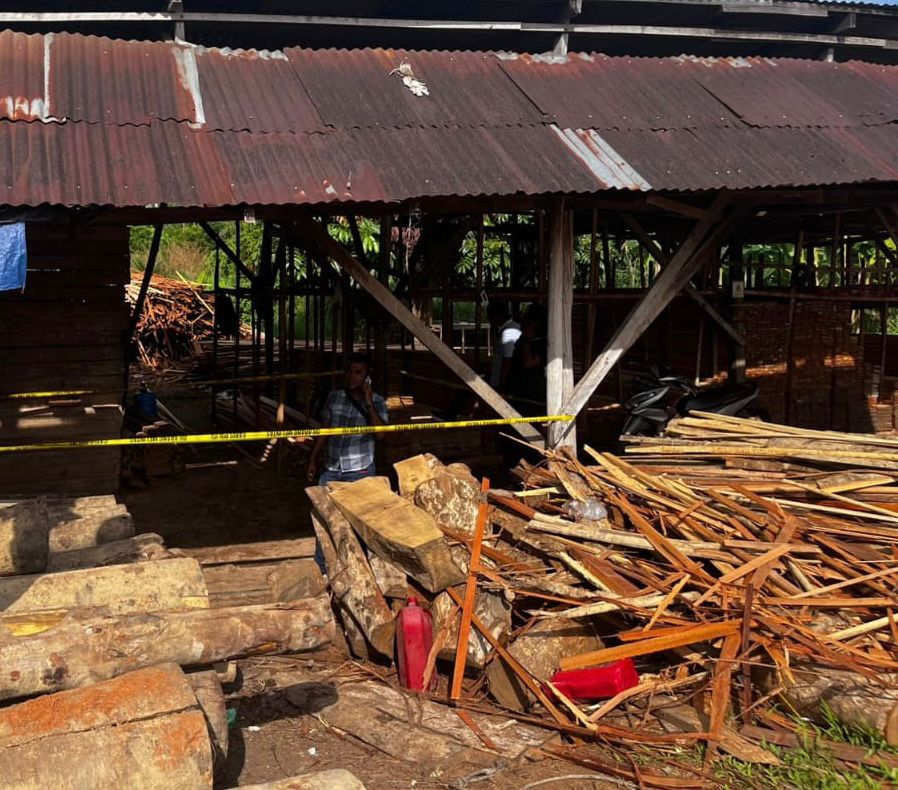 Tiga Tersangka Diciduk! Polres Kampar Ungkap Kasus Illegal Logging di Siak Hulu