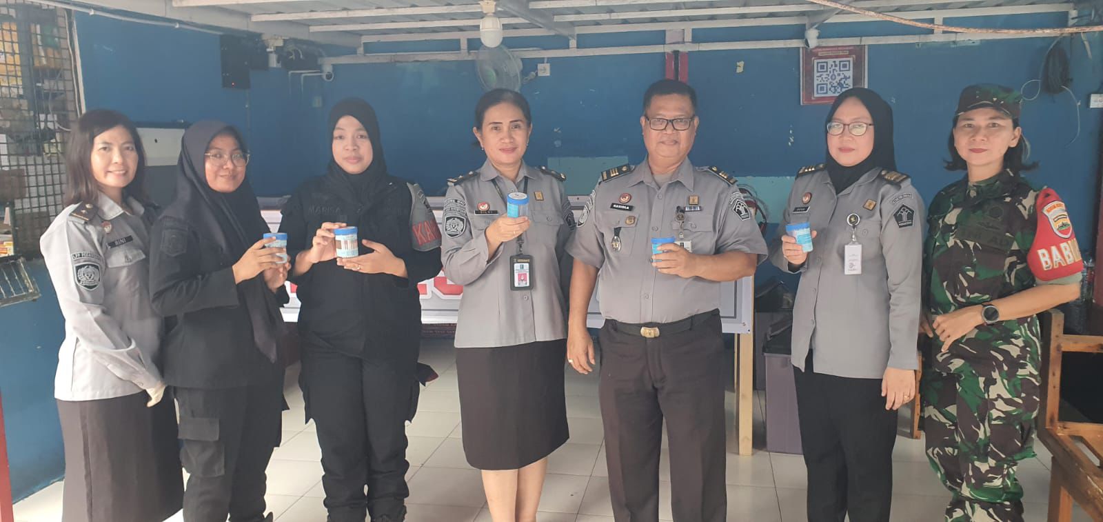 GELEDAH BLOK HUNIAN DAN TES URINE BERSAMA APH, LAPERRU PASTIKAN LAPAS ZERO HALINAR