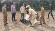 Polsek Hulu Kuantan Laksanakan Pemupukan Lahan dan Goro Bersama Dukung Program ASTA CITA Presiden RI