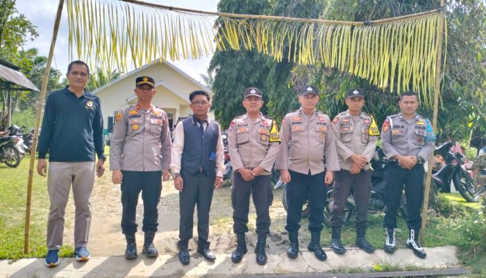 Polsek Benai Amankan Ibadah Natal 2024 di Gereja GPDI Pentakosta Dalam Rangka Operasi Lilin Lancang Kuning 2024