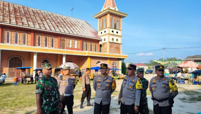 Kapolres Inhu Pantau Langsung Pengamanan Natal Oikoumene