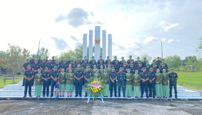 Upacara Ziarah Taman Makam Pahlawan dan Tabur Bunga Rangkaian Peringatan HUT Batalyon Infanteri 132/Bima Sakti Ke – 66