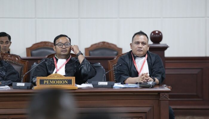 Punya bukti kuat, lawyer paslon 01 Minta Paslon 05 di Diskualifikasi dalam sidang MK