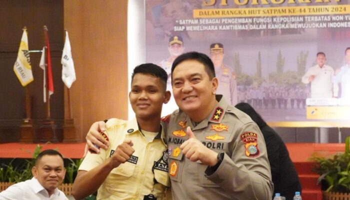 Irjen Iqbal Beri Arahan Tegas Saat Satpam Hadapi Pelaku Kejahatan