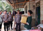 Kapolres Kampar Tinjau Lokasi Banjir di Desa Sukaramai, Salurkan Bantuan dan Himbau Masyarakat Tetap Waspada!