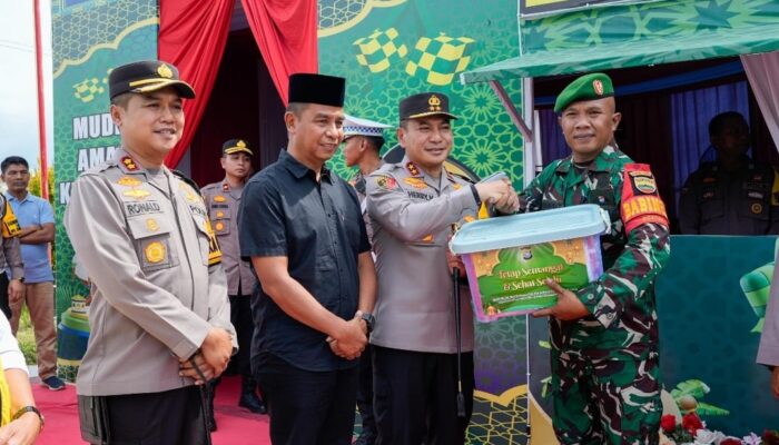 Bupati Kampar Dampingi Kapolda Riau Tinjau Pos Pam Lebaran Tahun 2025