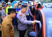 Kapolri Sapa Pemudik di Tol Kalikangkung, Sampaikan Pesan Utamakan Keselamatan