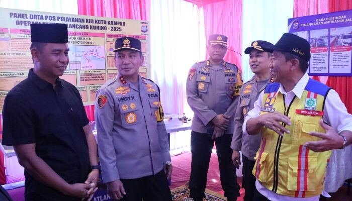 Kapolda Riau Tinjau Pospam Operasi Ketupat Lancang Kuning 2025 di Kampar, Pastikan Kesiapan Pengamanan Mudik Lebaran, Didampingi Kapolres dan Bupati!