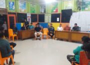 Polsek Kuantan Tengah Mediasi Perkelahian Antar Keluarga Di Desa Beringin Taluk, Berhasil Diselesaikan Secara Kekeluargaan