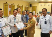 KEMBALI RAIH PENGHARGAAN : LAPAS KELAS IIA BANGKINANG TERIMA PENGHARGAAN HUMAS KREATIF DAN INOVATIF SERTA PENGHARGAAN PENGGAGALAN PENYELUNDUPAN BARANG TERLARANG