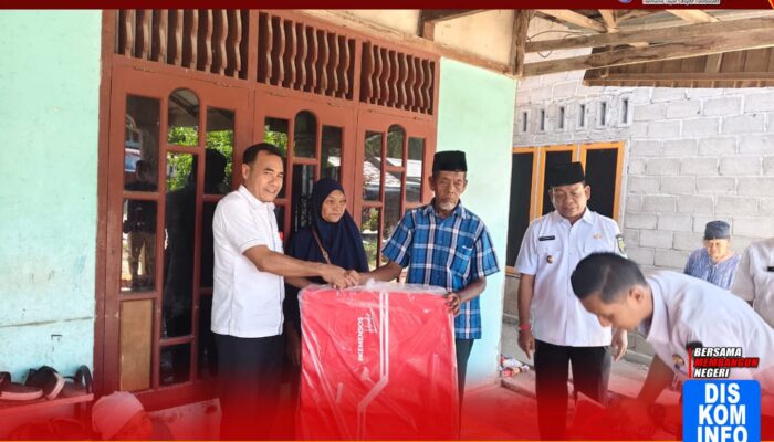 Wabup Rohul H. Syafaruddin Poti, Kunjungi Dan Berikan Bantuan Kepada Korban Kebakaran Rumah Di Desa Huta Godang