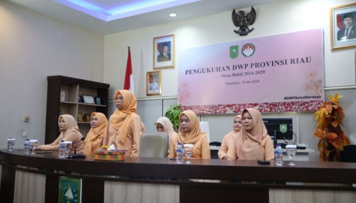 Ketua DWP Provinsi Riau Fermy Taufiq OH 2024–2029 Resmi Dikukuhkan