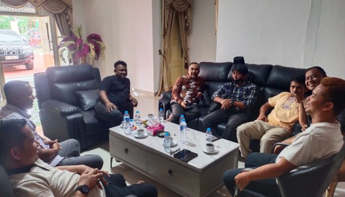 Silaturahmi Wartawan Kampar dengan Ketua DPRD, Jalin Keakraban dan Perkuat Kemitraan