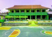 Janji Seragam Gratis Tak Jelas, Orang Tua Gelisah – SPI: “Disdik Riau Mandul, Plt Gubernur Harus Evaluasi”