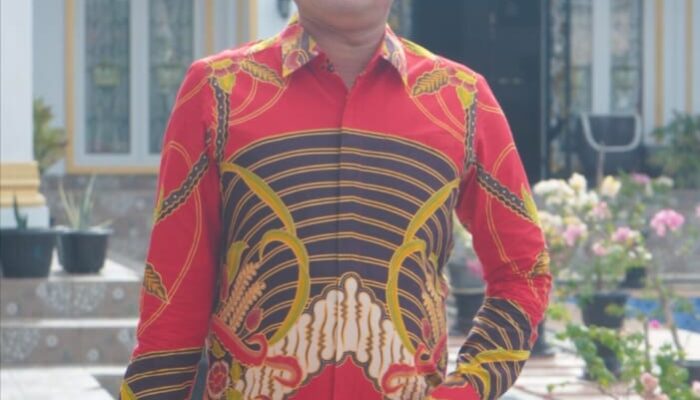 Zulfahrianto, S.E, Kepala Desa Sontang sekaligus Ketua DPD APDESI Provinsi Riau Terima Penghargaan dari Bupati Rokan Hulu karena Dedikasinya Terhadap Dunia Pendidikan