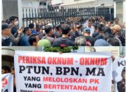 PK Cacat Hukum di PTUN Pekanbaru Disorot: Massa Gedor Pintu Keadilan, Desak Kejagung dan KPK Turun Tangan